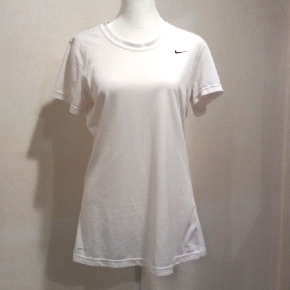 Womens Nike dri-fit tee